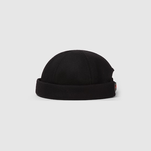 Cappello in lana con ricamo