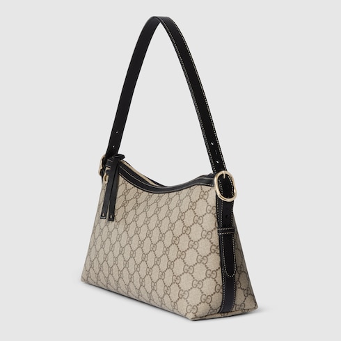 GG Emblem medium shoulder bag