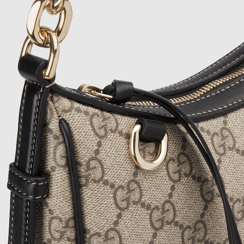 GG Emblem small shoulder bag