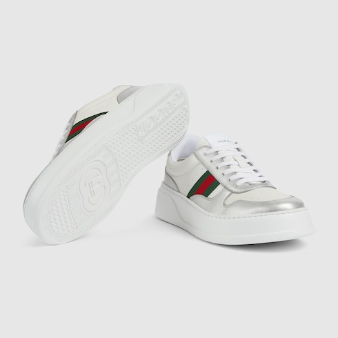 Zapatilla con suela gruesa para hombre