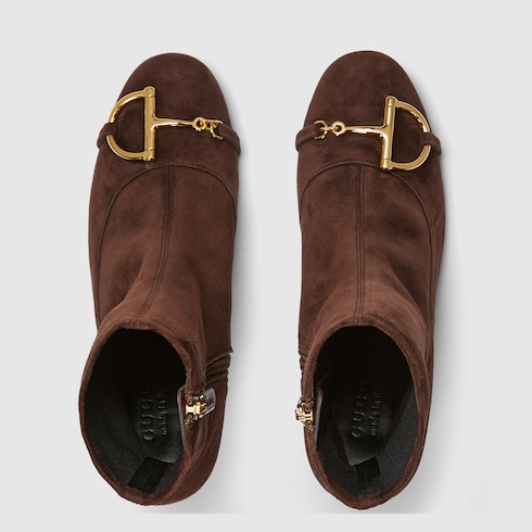 Bota hasta el tobillo con medio Horsebit para mujer