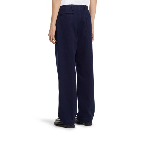 Washed denim pant with embossed label
