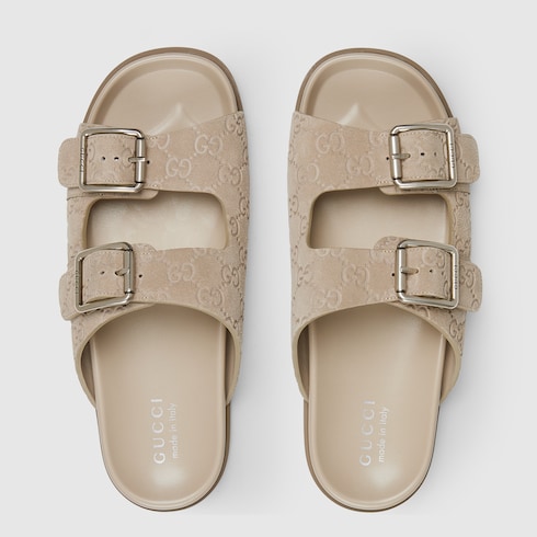 Sandalia tipo chancla para hombre