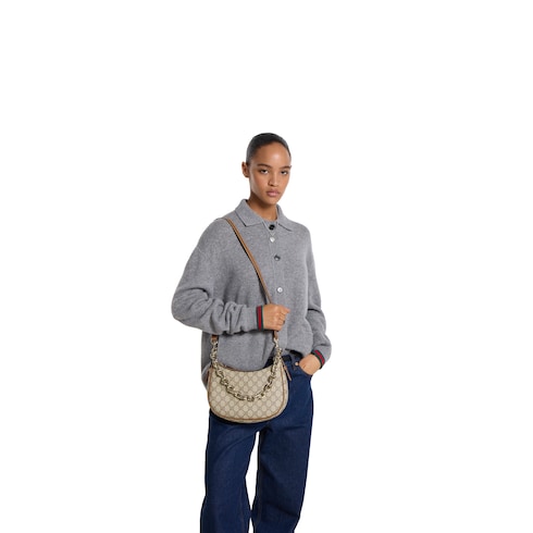 GG Emblem medium shoulder bag