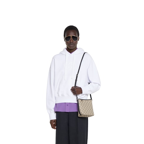 注目の新作♪【GUCCI】〔GGエンブレム〕ナノ バケットバッグ GGエンブレム〕ナノ バケットバッグブラック GGレザー | GUCCI公式
