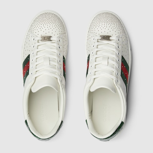 Gucci Ace con tachuelas y tribanda Web hombre