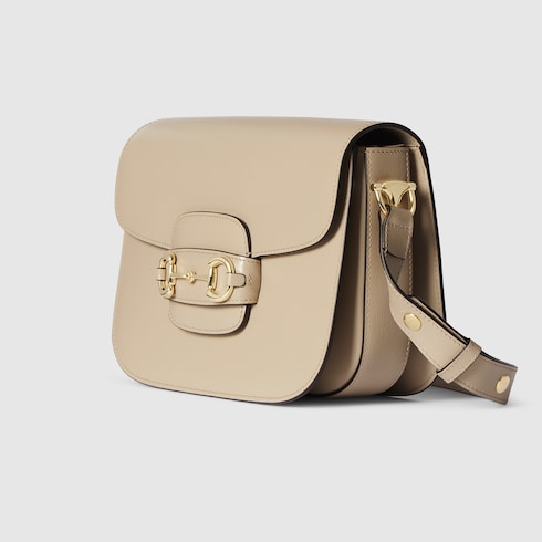حقيبة الكتف Gucci Horsebit 1955 متوسطة الحجم