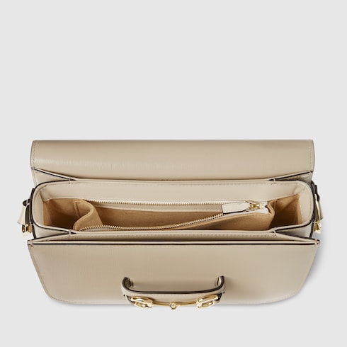 حقيبة الكتف Gucci Horsebit 1955 متوسطة الحجم