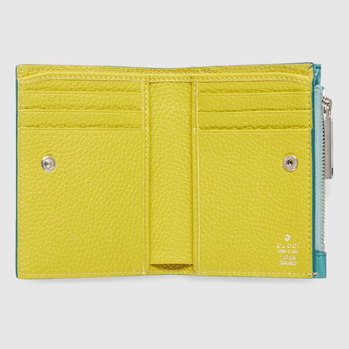 Coin wallet with logo