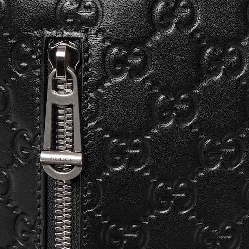 GG Emblem small crossbody bag