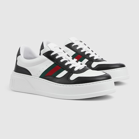 Zapatilla con suela gruesa para hombre