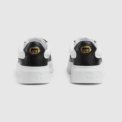 Zapatilla con suela gruesa para hombre