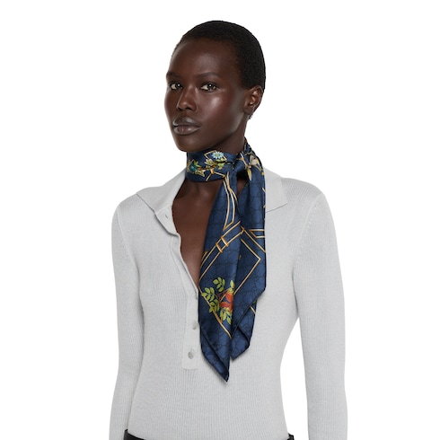 Carré en twill de soie imprimé