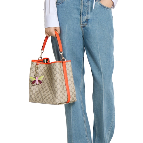 Mittelgroße GG Emblem Bucket Bag