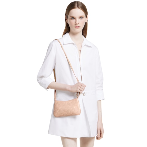 GG Emblem small shoulder bag