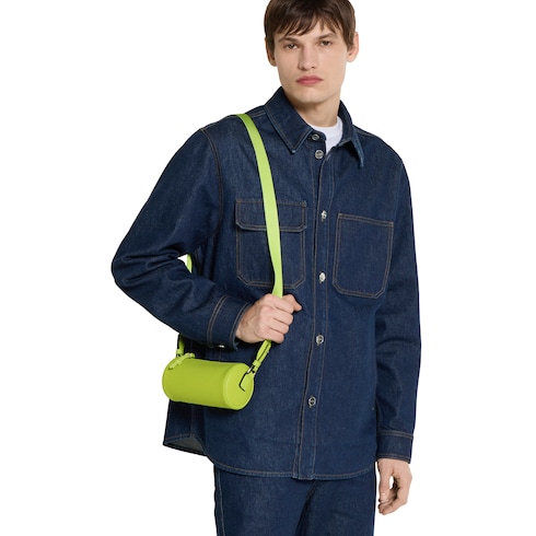 Gucci Edge系列迷你圆筒包