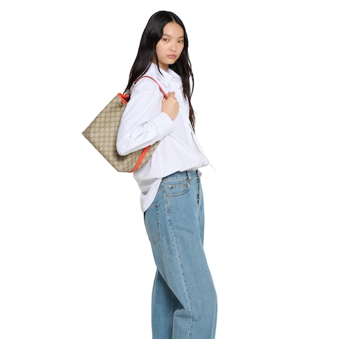 Mittelgroße GG Emblem Bucket Bag