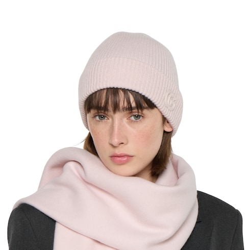 Cashmere hat with patch