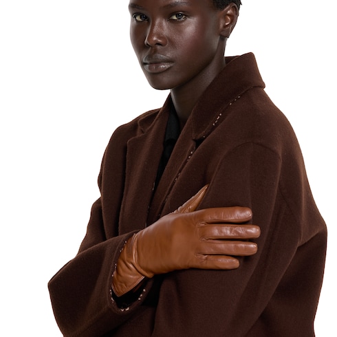 Leather gloves