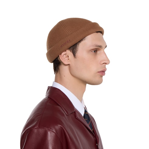 Cappello in lana con ricamo