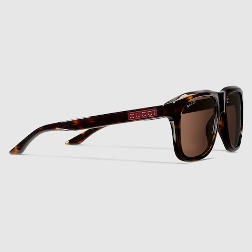 Sonnenbrille mit eckigem Rahmen