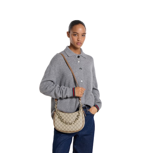 GG Emblem medium shoulder bag