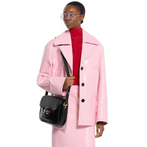 حقيبة الكتف Gucci Horsebit 1955 Aura متوسطة الحجم