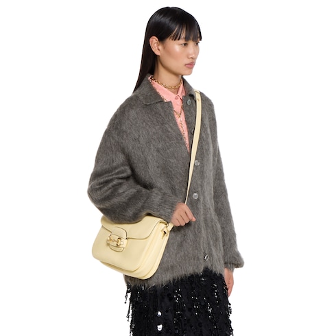 Bolso de hombro Gucci Horsebit 1955 Aura mediano