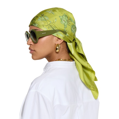 Pañuelo de sarga de seda con estampado Flora