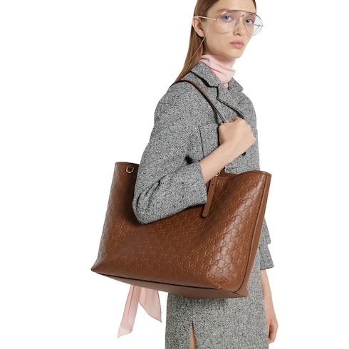 GG Emblem large tote bag