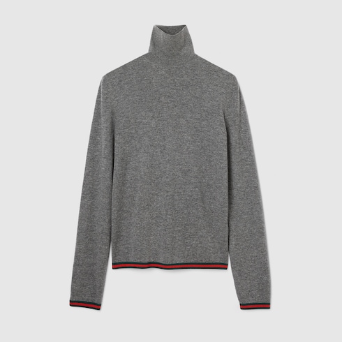 Maglione a collo alto in morbido cashmere fine 
