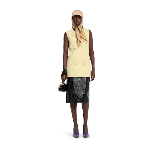 Vest with maxi buttons