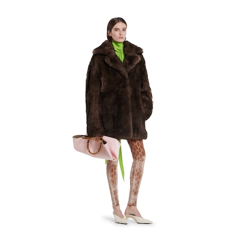 Caban en shearling à poils longs doux