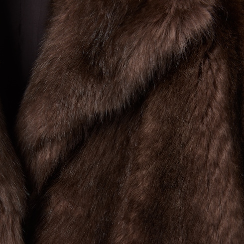 Caban en shearling à poils longs doux