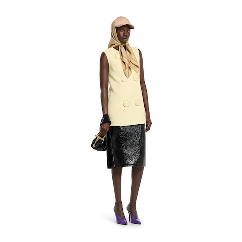 Gonna in pelle lucida e neoprene