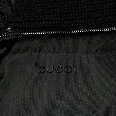 Giacca in gabardina di nylon fine con logo