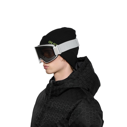 Lunettes de soleil en forme de masque