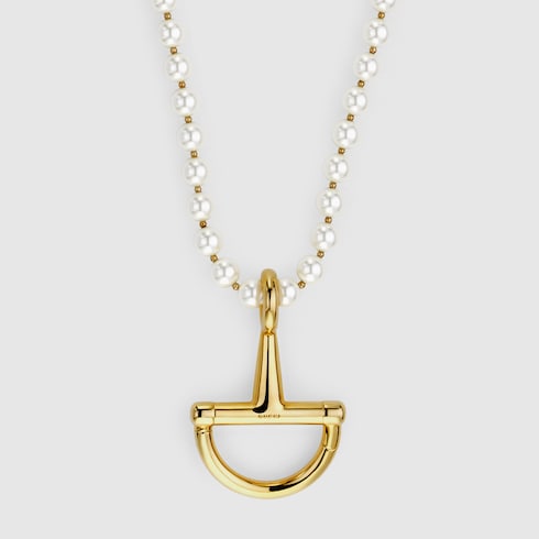 Necklace with stirrup