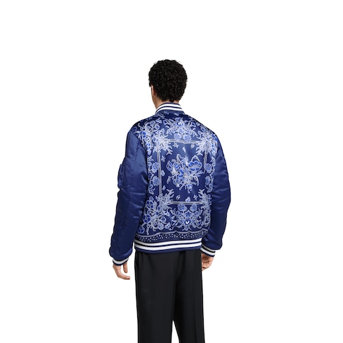 Chaqueta de satén estampada con cremallera