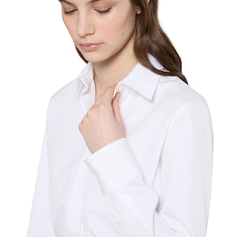 Chemise en popeline de coton avec broderie