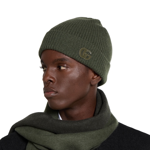 Cappello in cashmere con patch