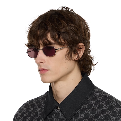 Oval frame sunglasses