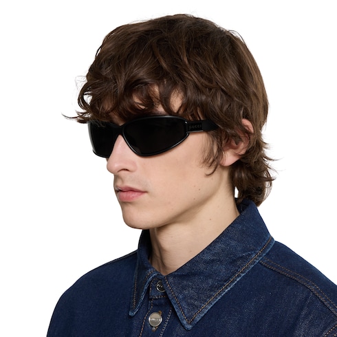 Sonnenbrille mit rechteckigem Rahmen