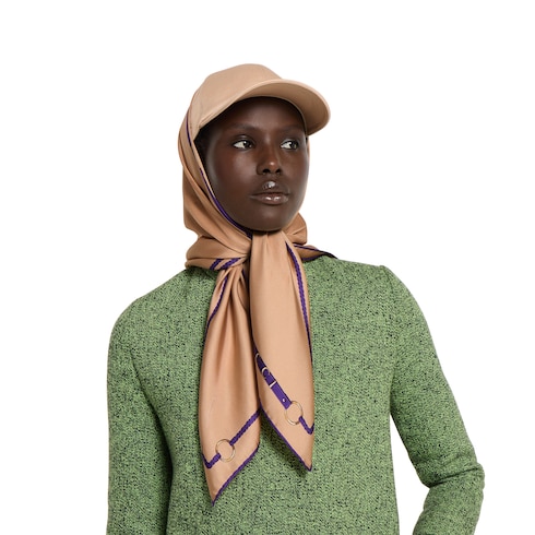 Pañuelo cuadrado de sarga de seda estampada