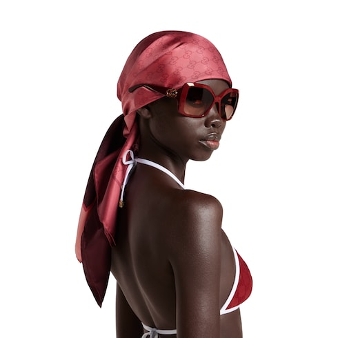 Carré en twill de soie imprimé