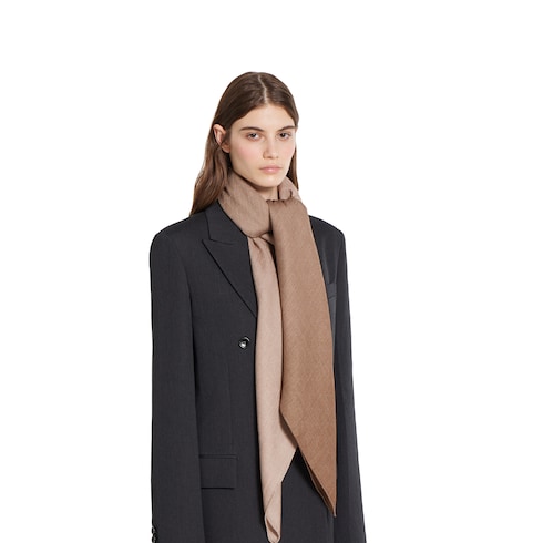 Chal de jacquard de seda y lana con GG