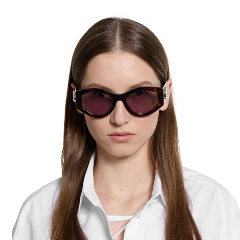 Gafas de sol con montura ovalada