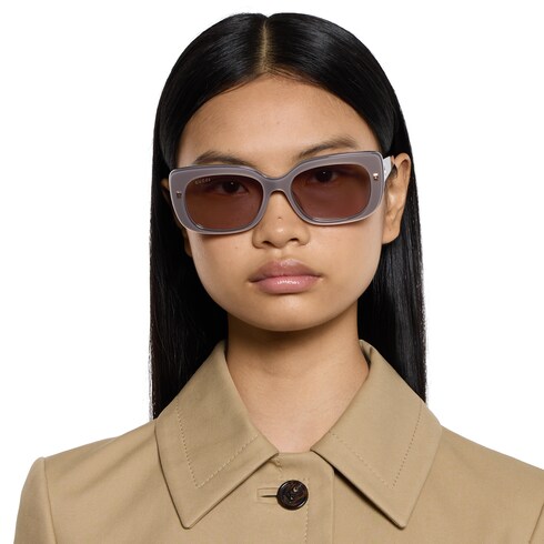 Low nose bridge fit sunglasses