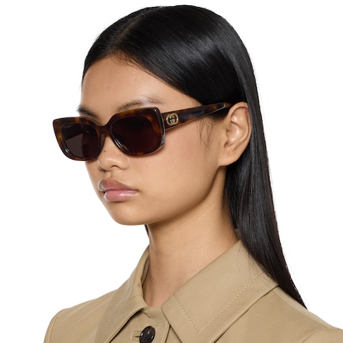 Low nose bridge fit sunglasses