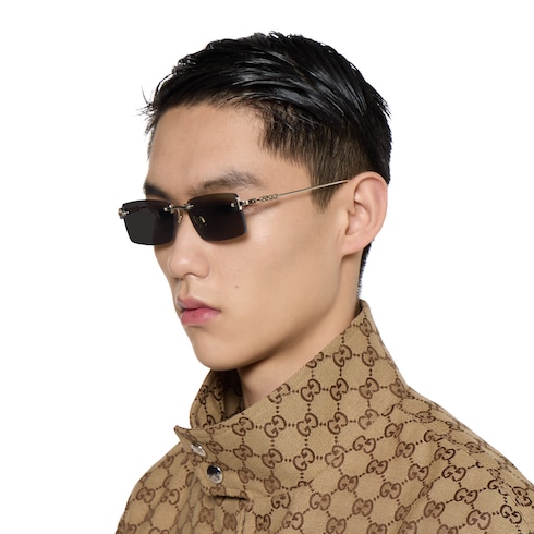 Sonnenbrille mit rechteckigem Rahmen
